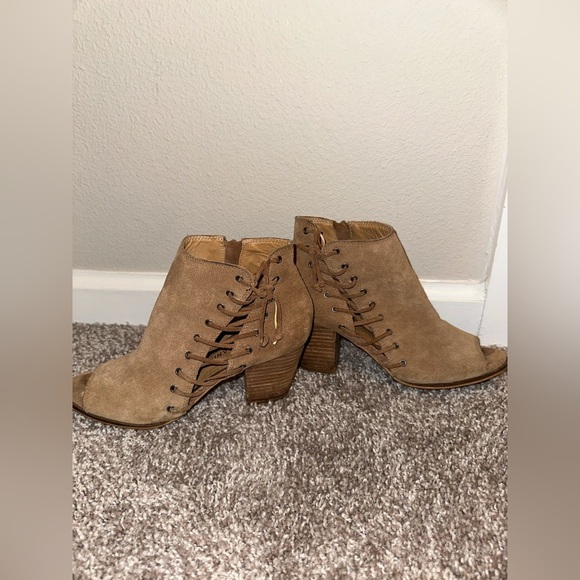 LUCKY BRAND Women's LK-HARTLEE dress Sandal - Picture 6 of 16